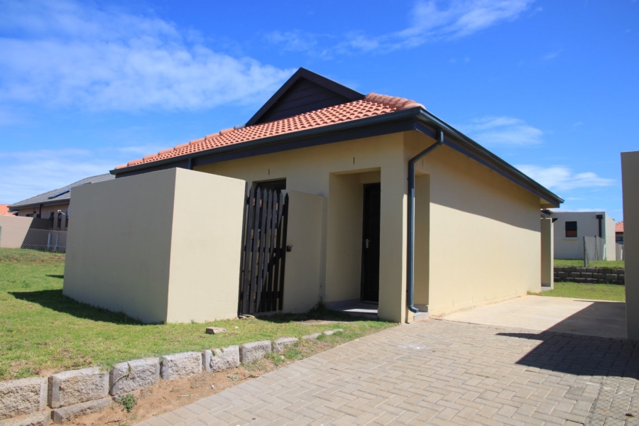 2 Bedroom Property for Sale in Kidds Beach Eastern Cape